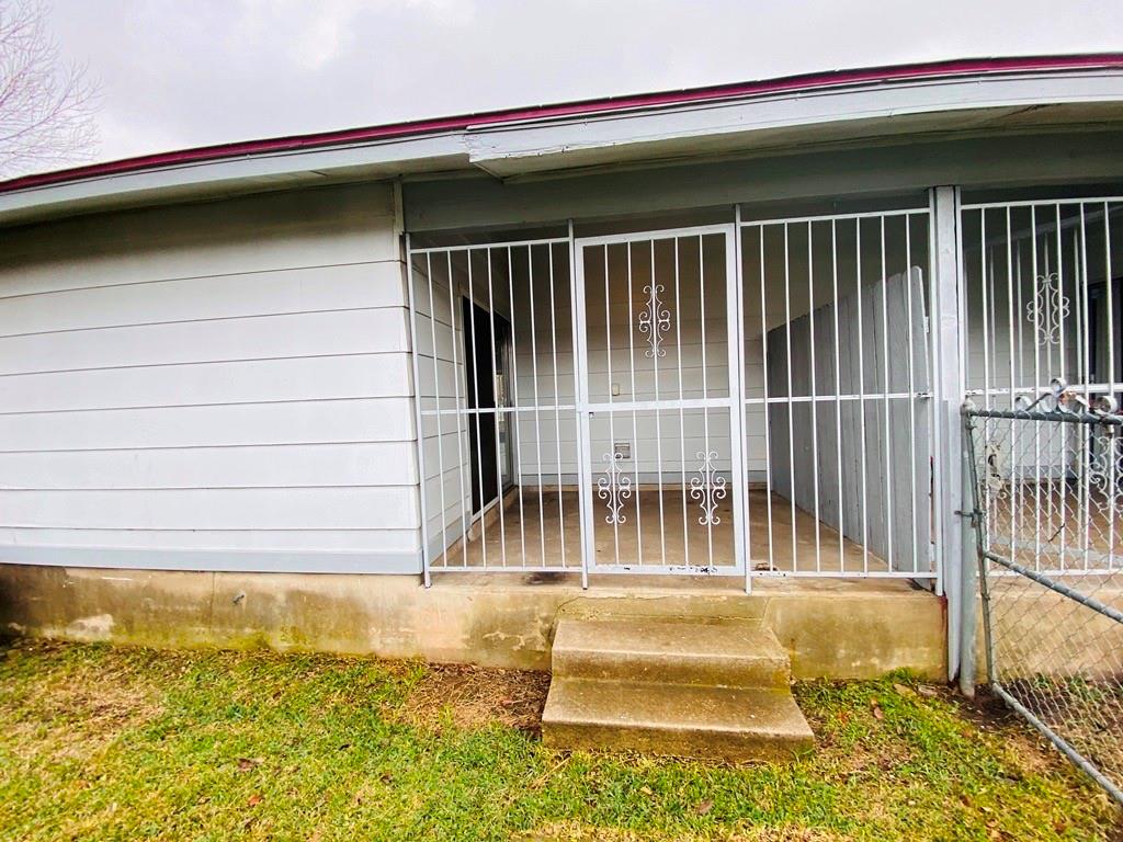 1710 Ledgewood Dr #b Property Photo 18