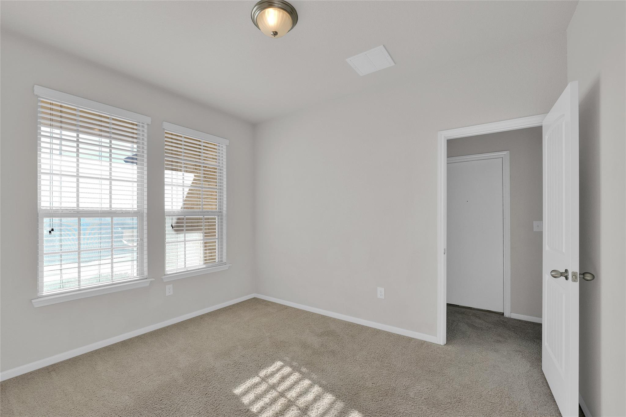 517 Pinnacle Dr Property Photo 8