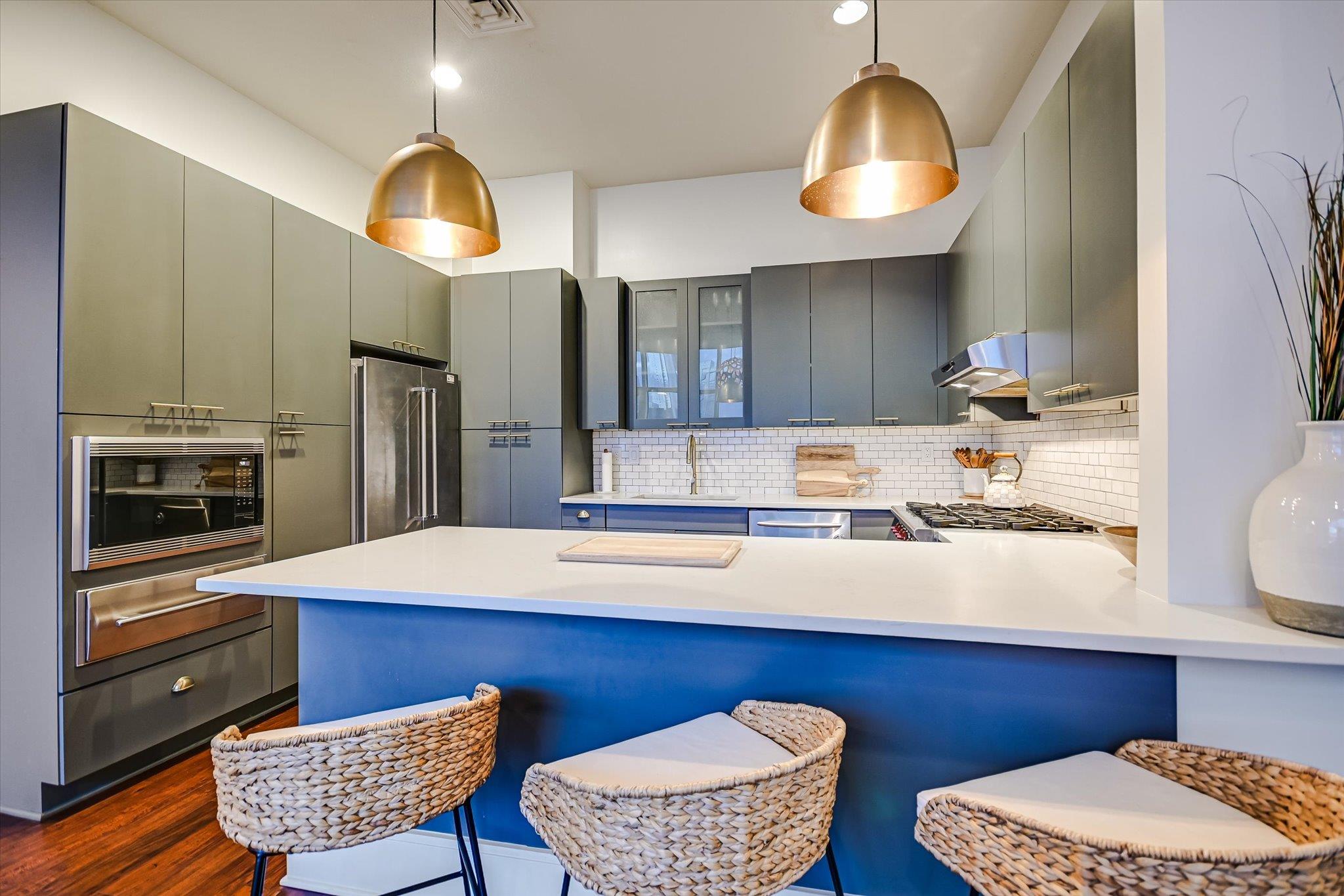 555 E 5th St #2826 Property Photo 11