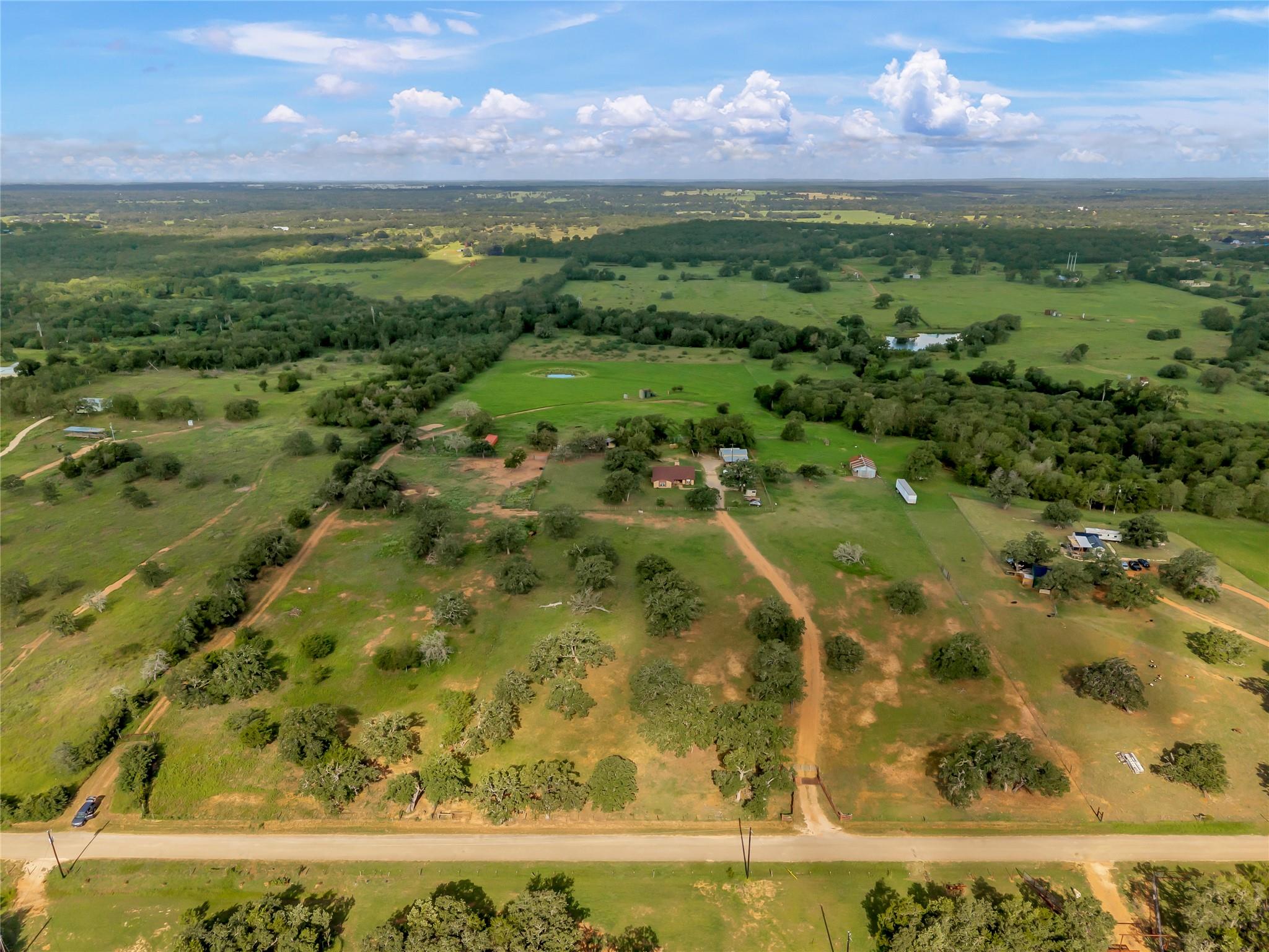 1080 League Line Rd Property Photo 1