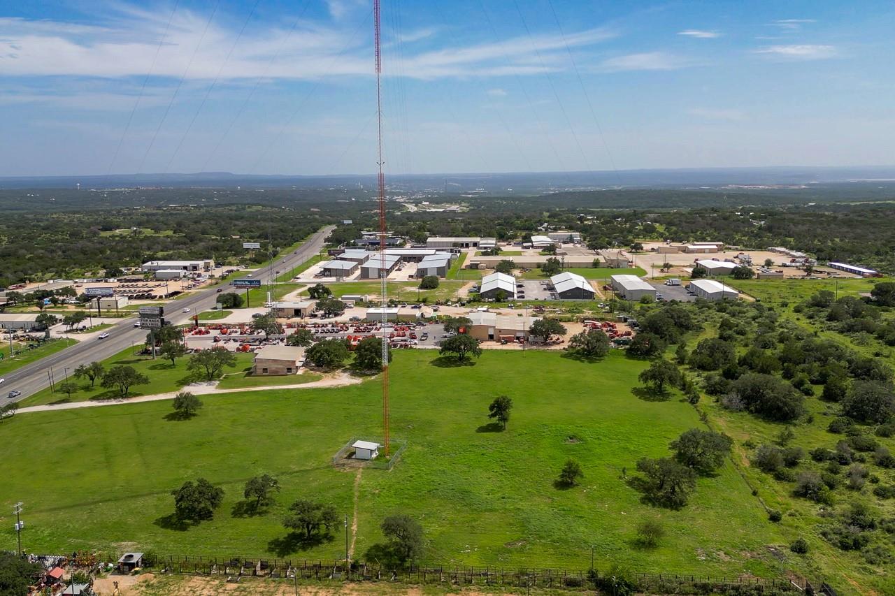 5526 N Us Highway 281 None Property Photo 3