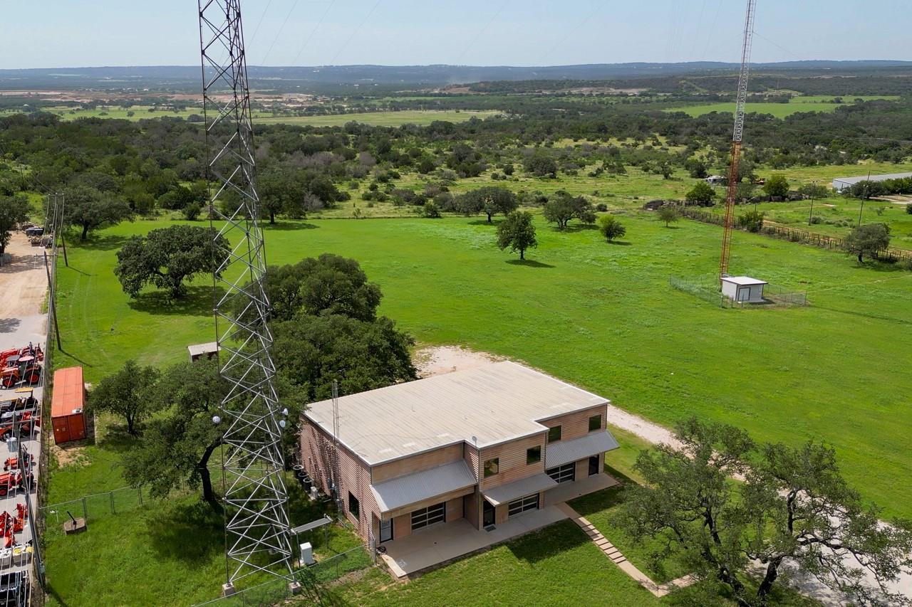 5526 N Us Highway 281 None Property Photo 5