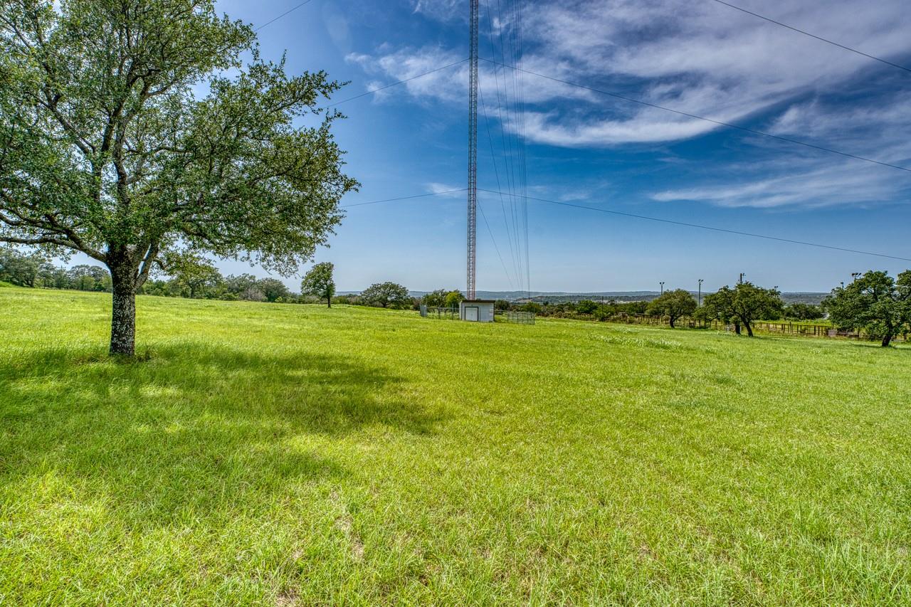 5526 N Us Highway 281 None Property Photo 10