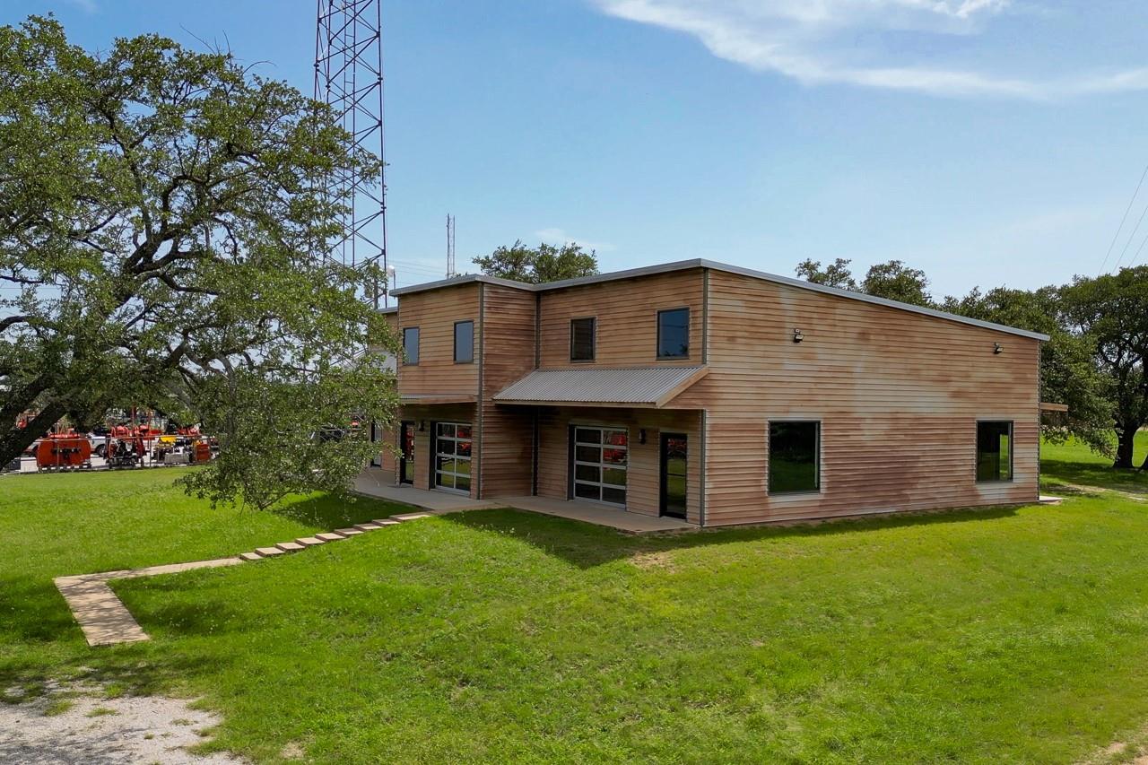 5526 N Us Highway 281 None Property Photo 12