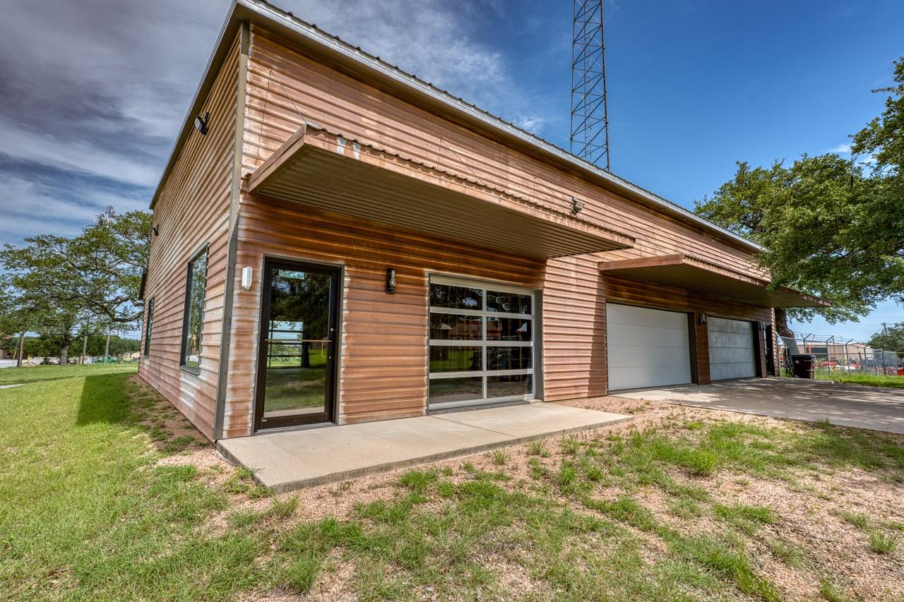 5526 N Us Highway 281 None Property Photo 16