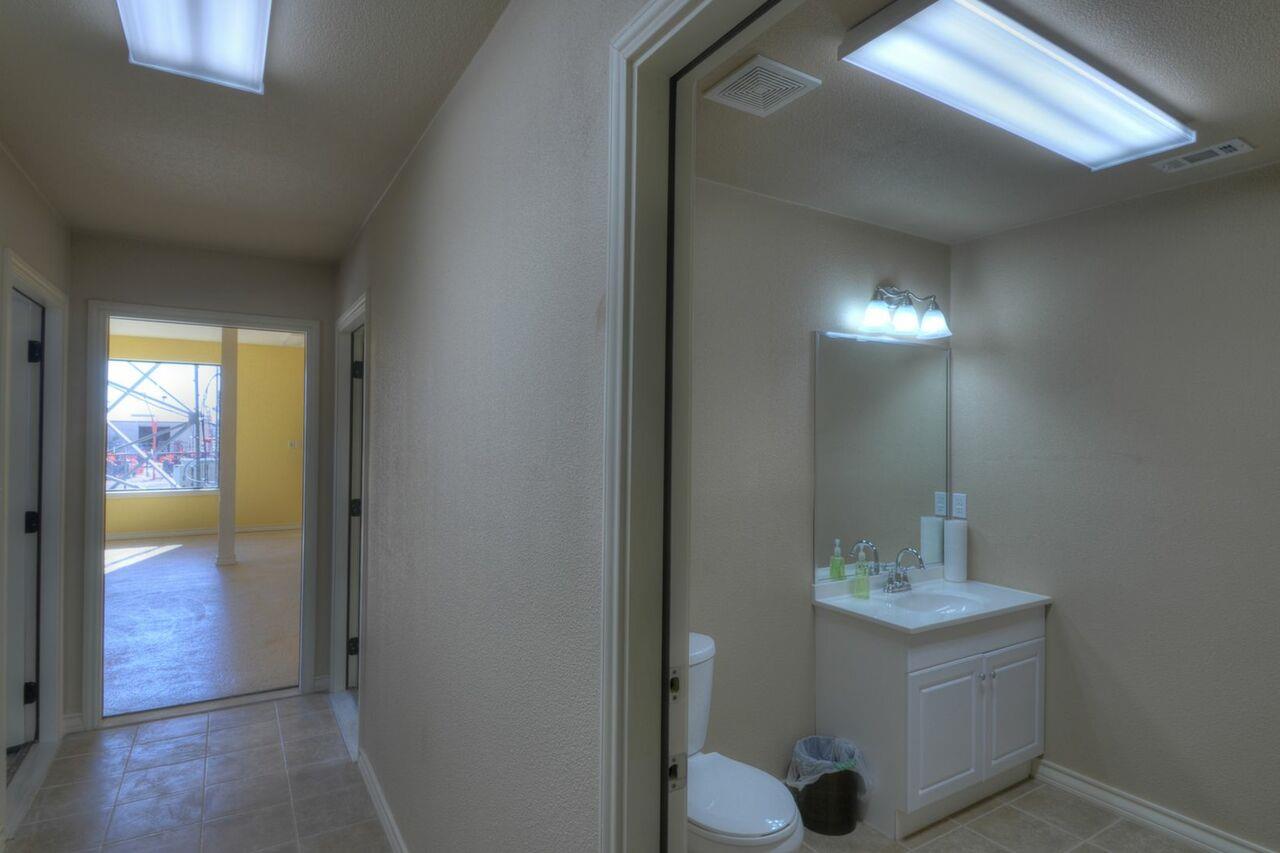5526 N Us Highway 281 None Property Photo 21