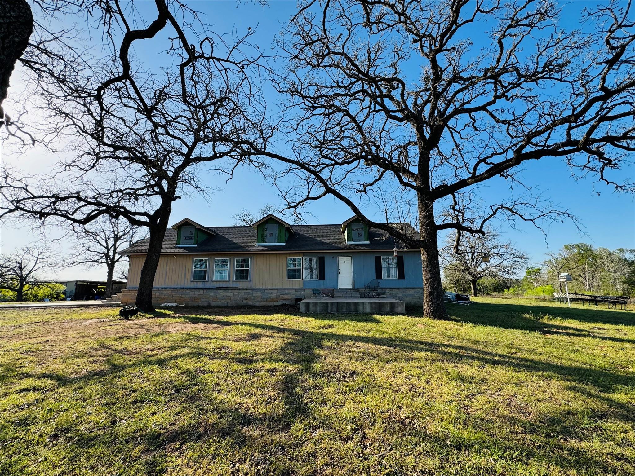 1100 Walter Hoffman Rd Property Photo