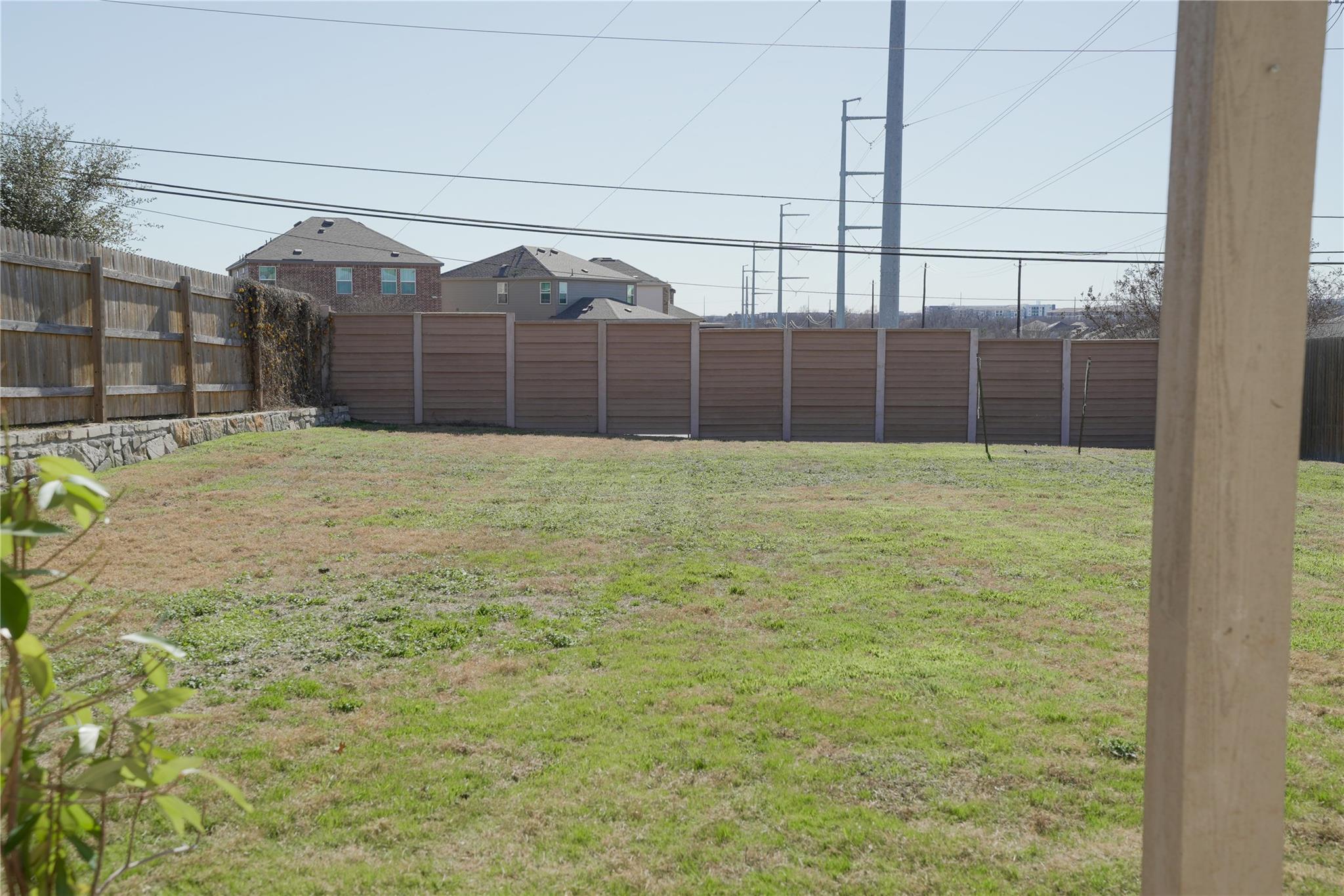 4605 Tully Dr Property Photo 3