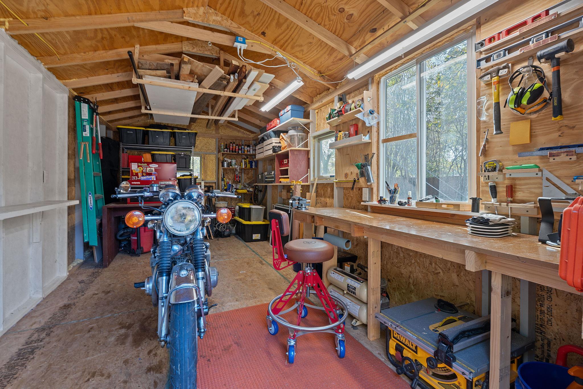 8801 Redfield Ln Property Photo 29
