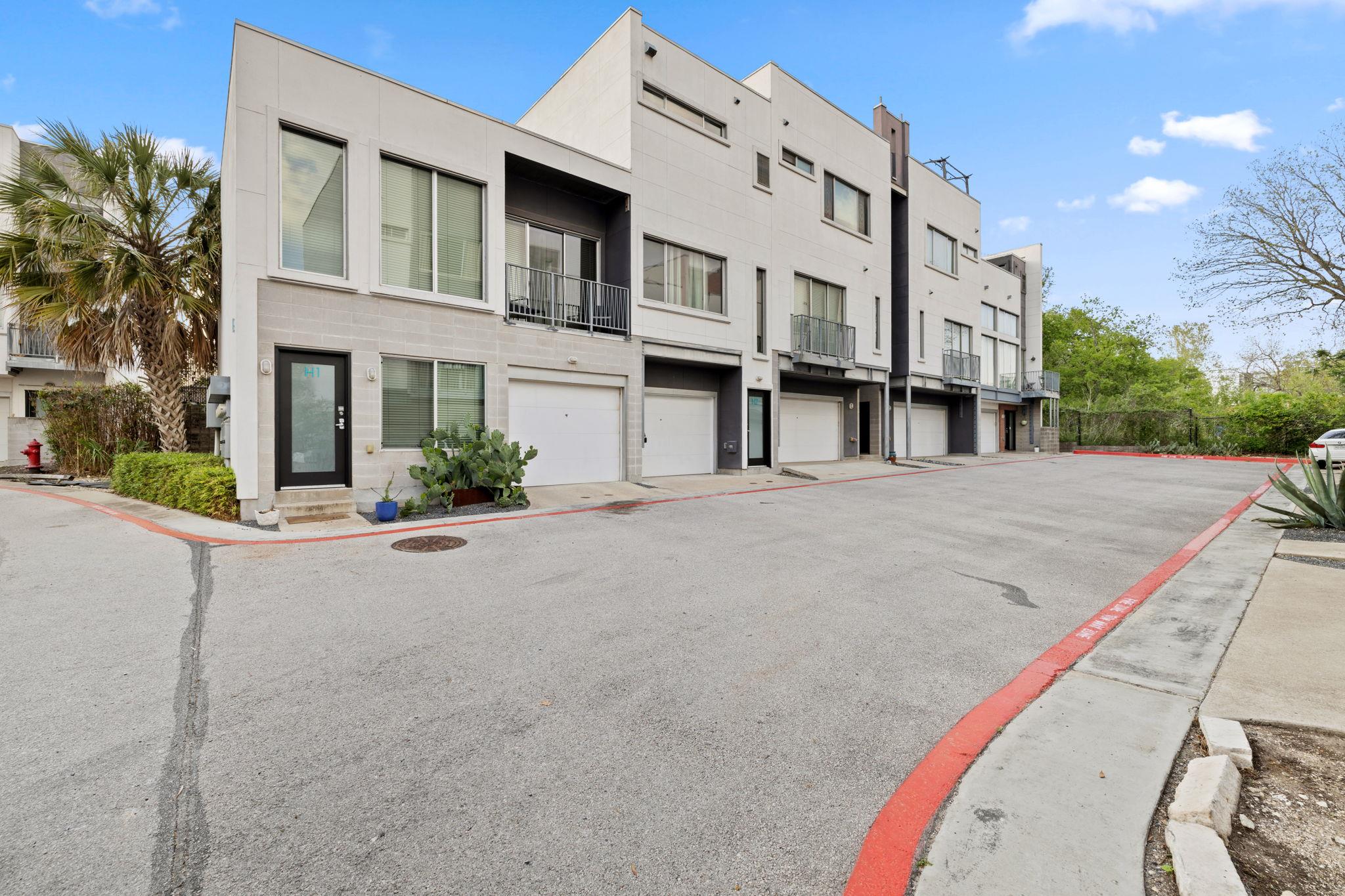 4801 S Congress Ave H2 Property Photo 1
