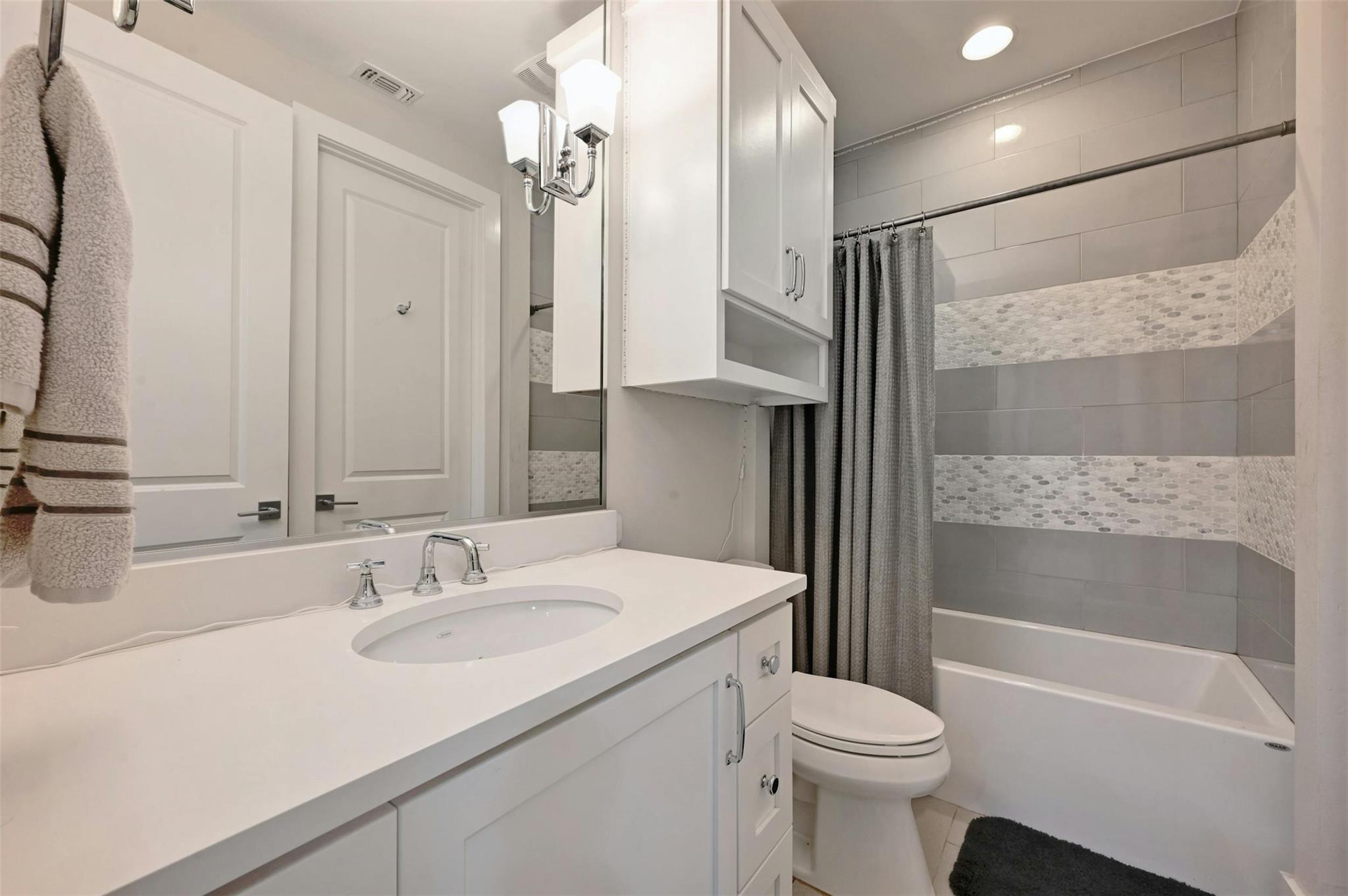 3400 Oakmont Blvd Property Photo 19