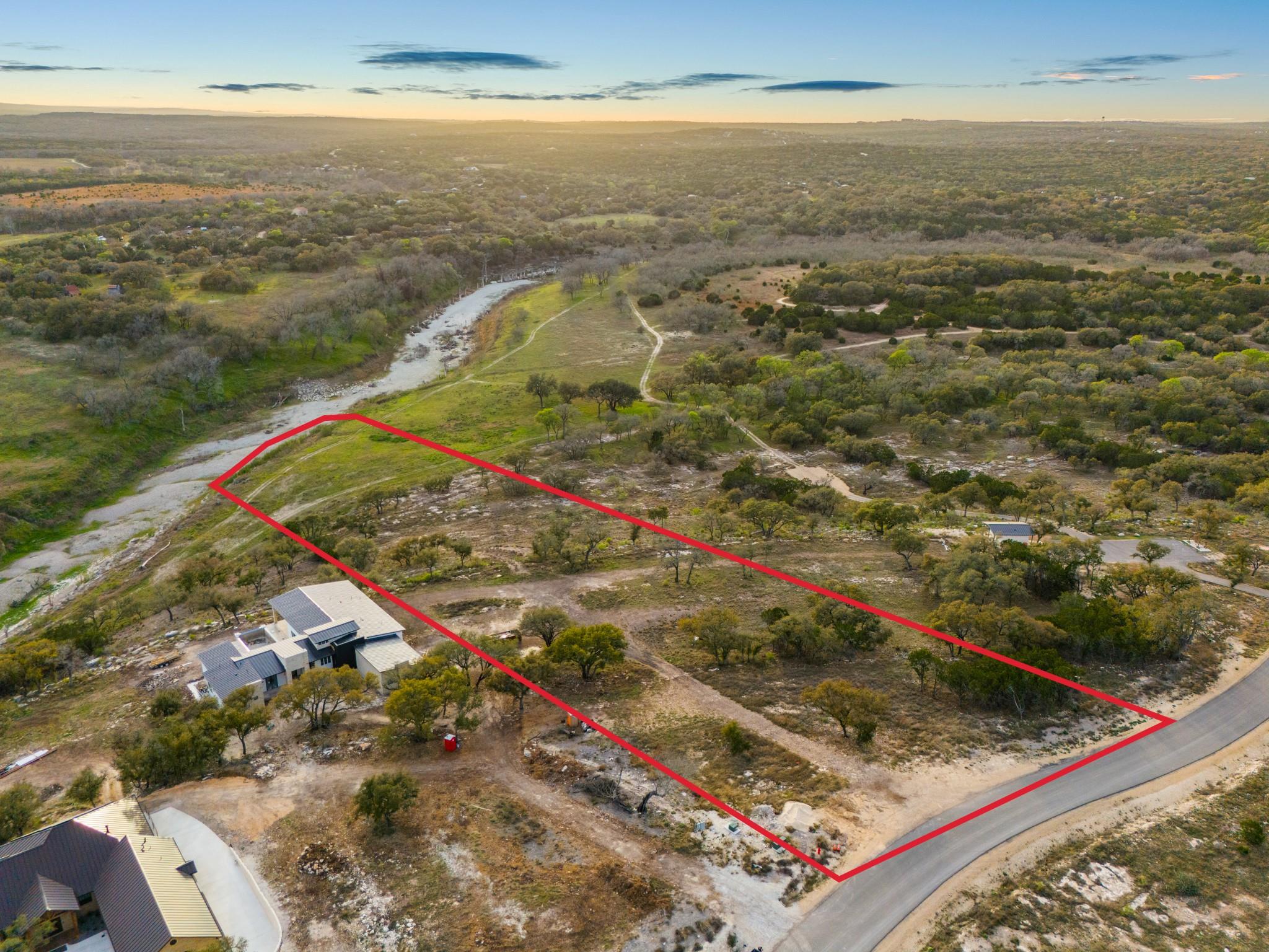 2014 Paradise Pkwy Property Photo 3