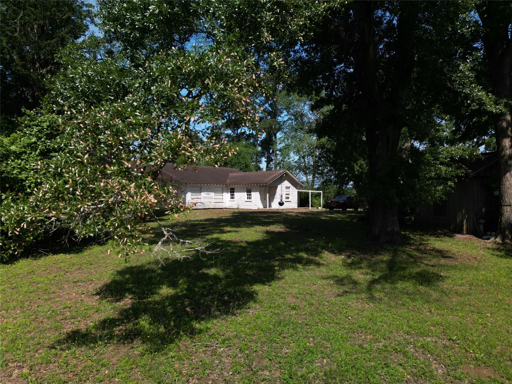 17137 County Road 319 None