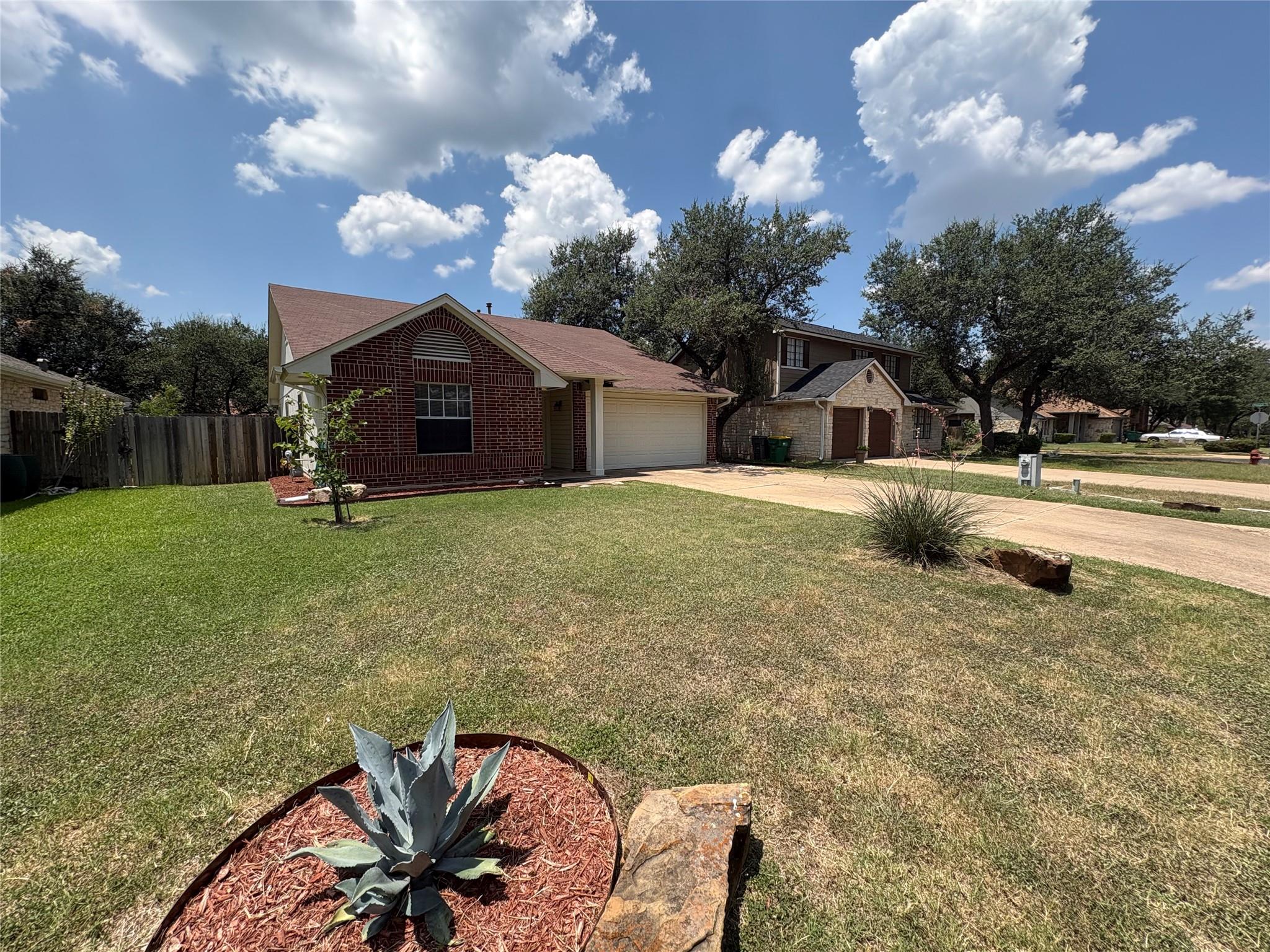 2902 Sabinal Trl Property Photo 1