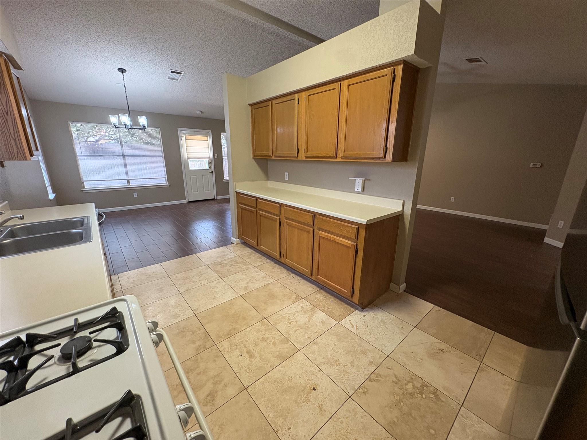 2902 Sabinal Trl Property Photo 13