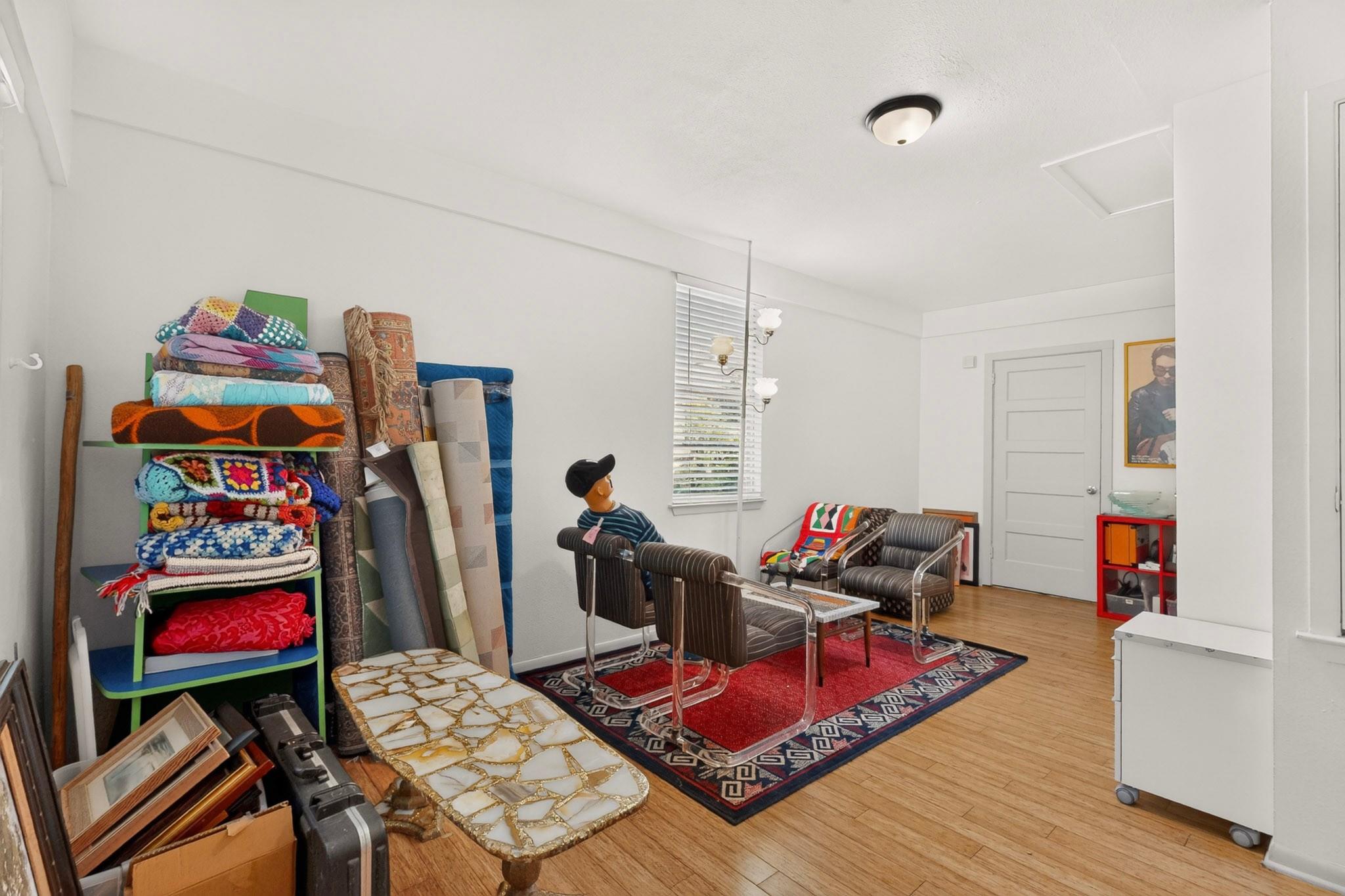 108 W Croslin St #a & B Property Photo 6