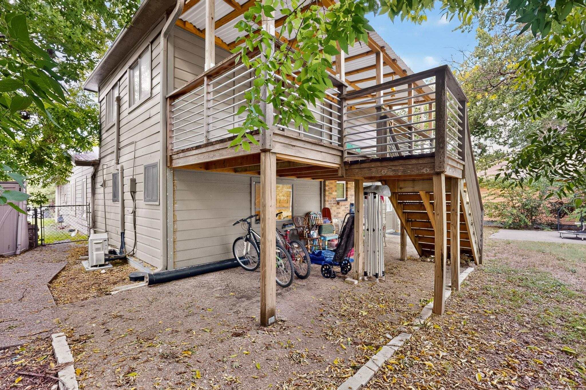 108 W Croslin St #a & B Property Photo 31