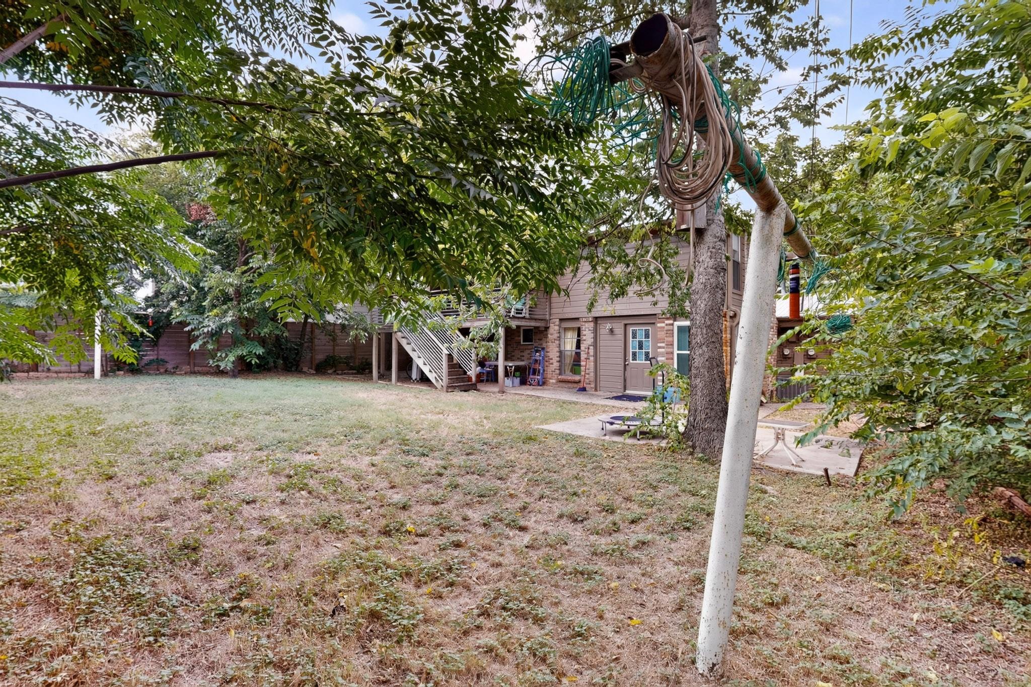 108 W Croslin St #a & B Property Photo 32