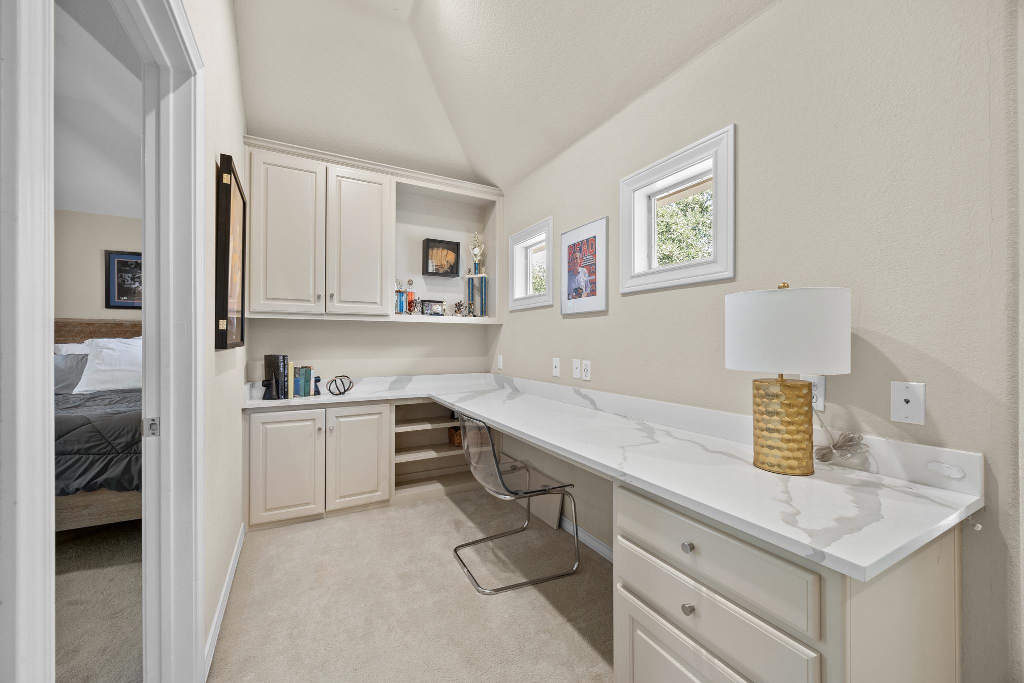 11009 Conchos Trl Property Photo 33