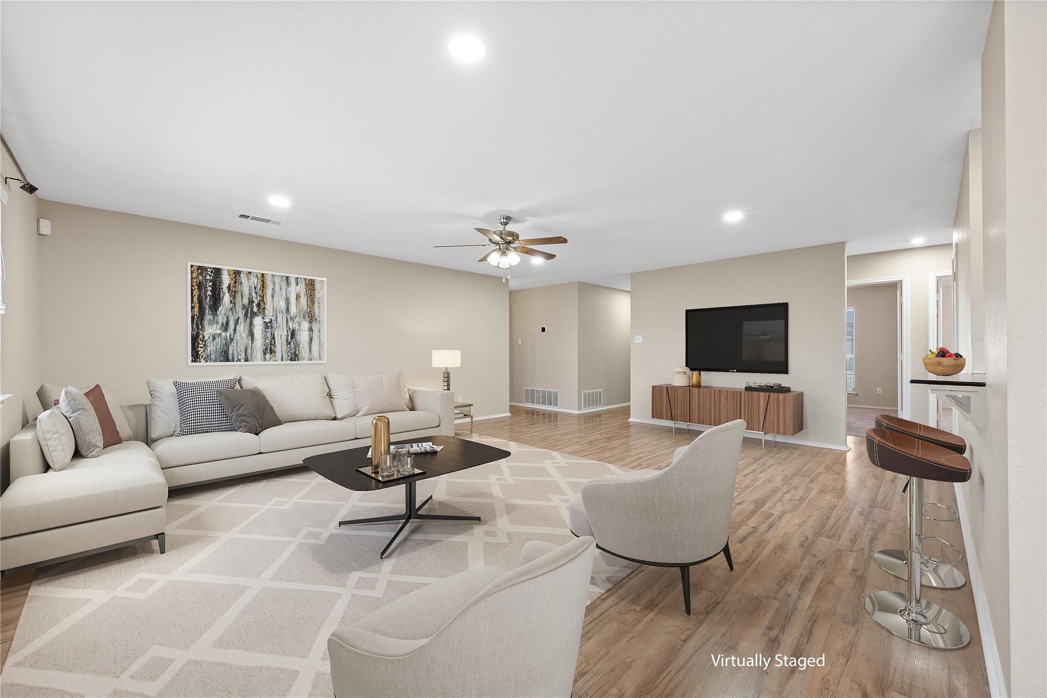 210 Mesquite Cir Property Photo 1