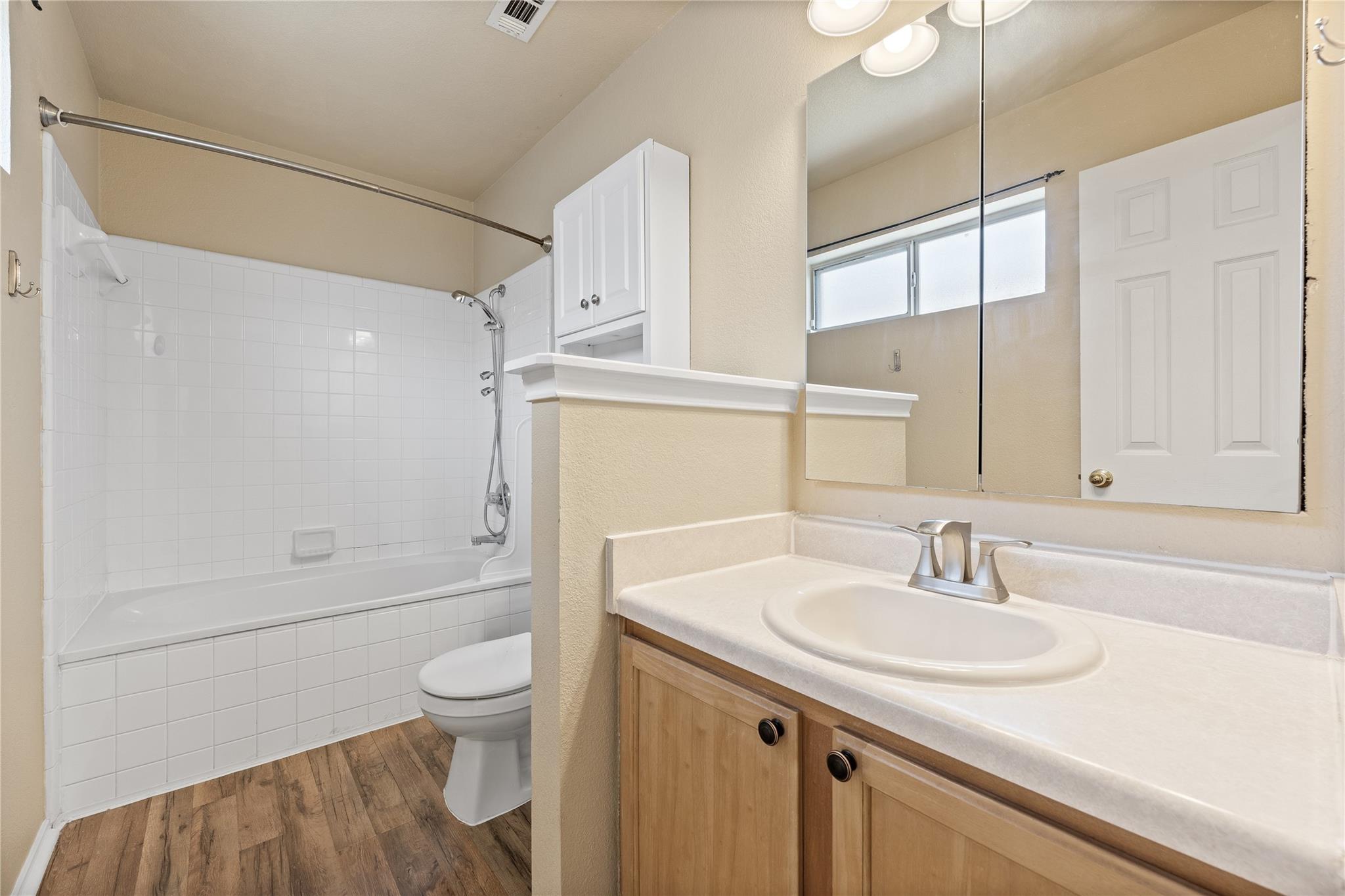 210 Mesquite Cir Property Photo 13
