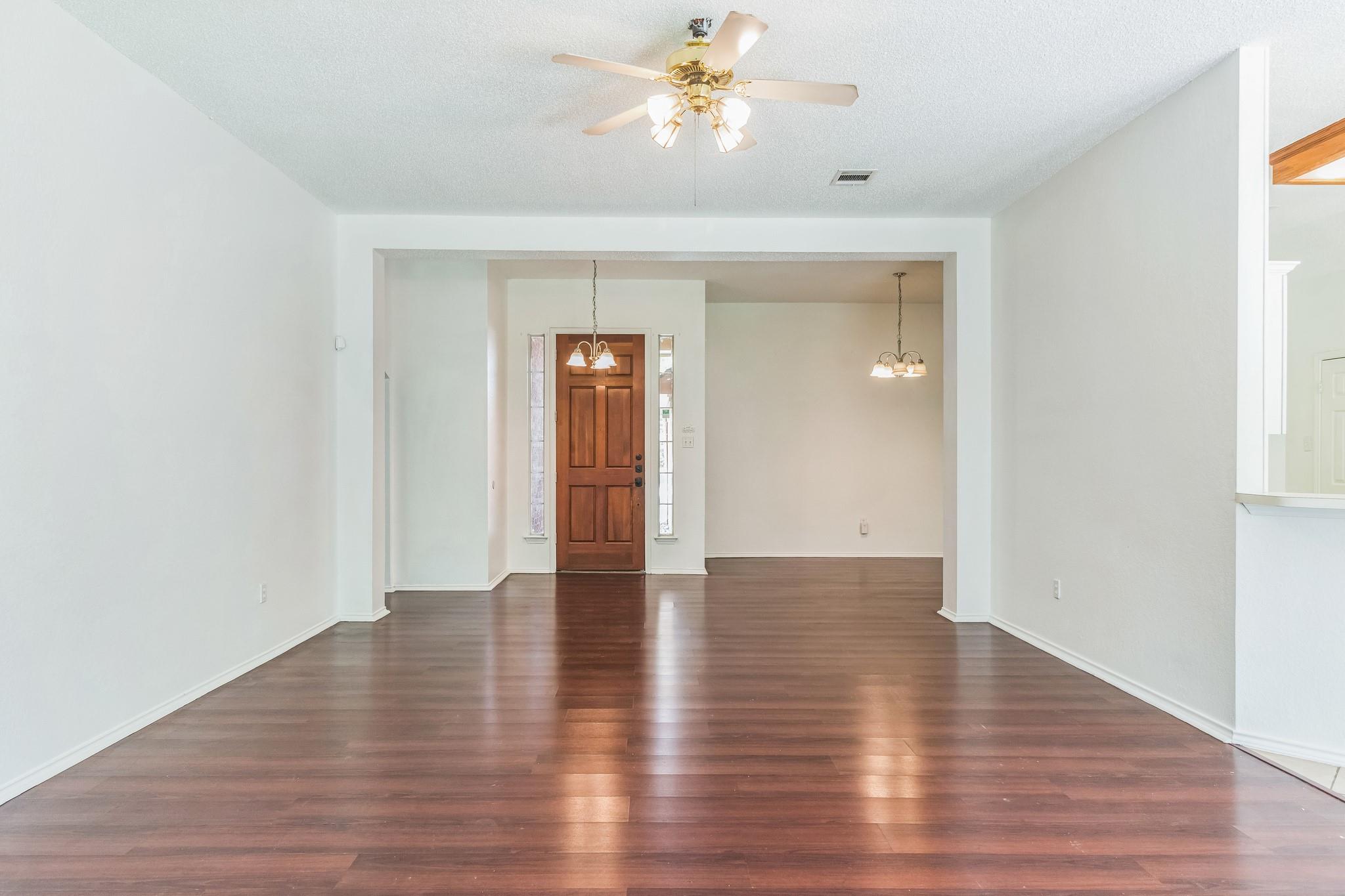 800 Mountain Ridge Dr Property Photo 26