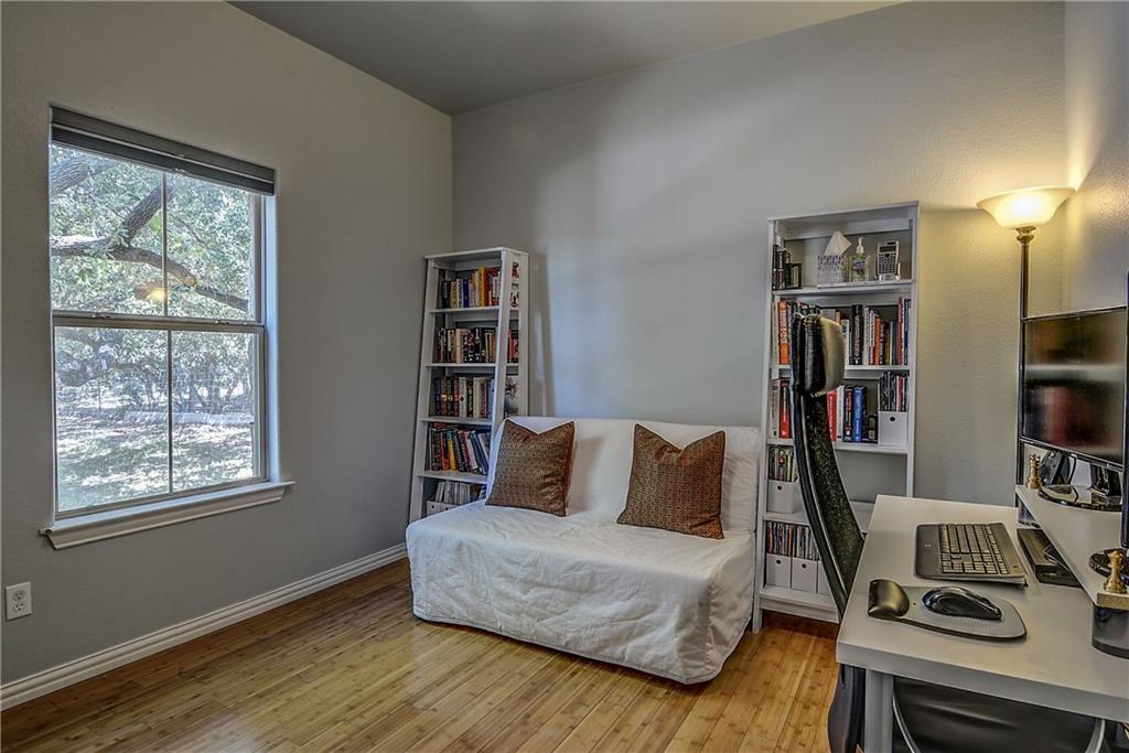 17106 Oak Cliff Cir Property Photo 15