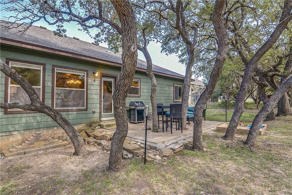 17106 Oak Cliff Cir Property Photo 17