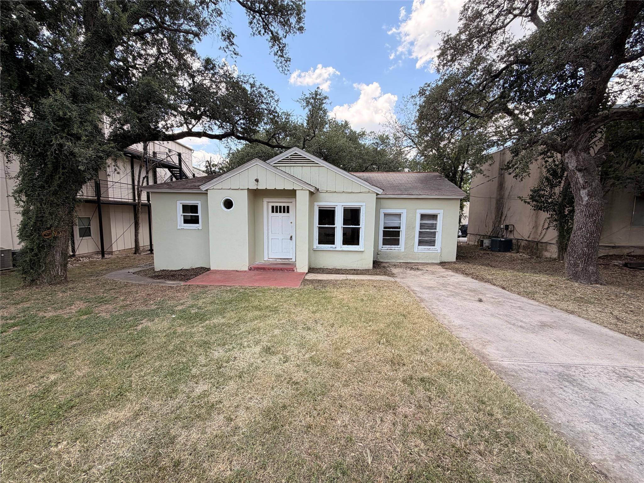 1019 Chestnut St Property Photo 1