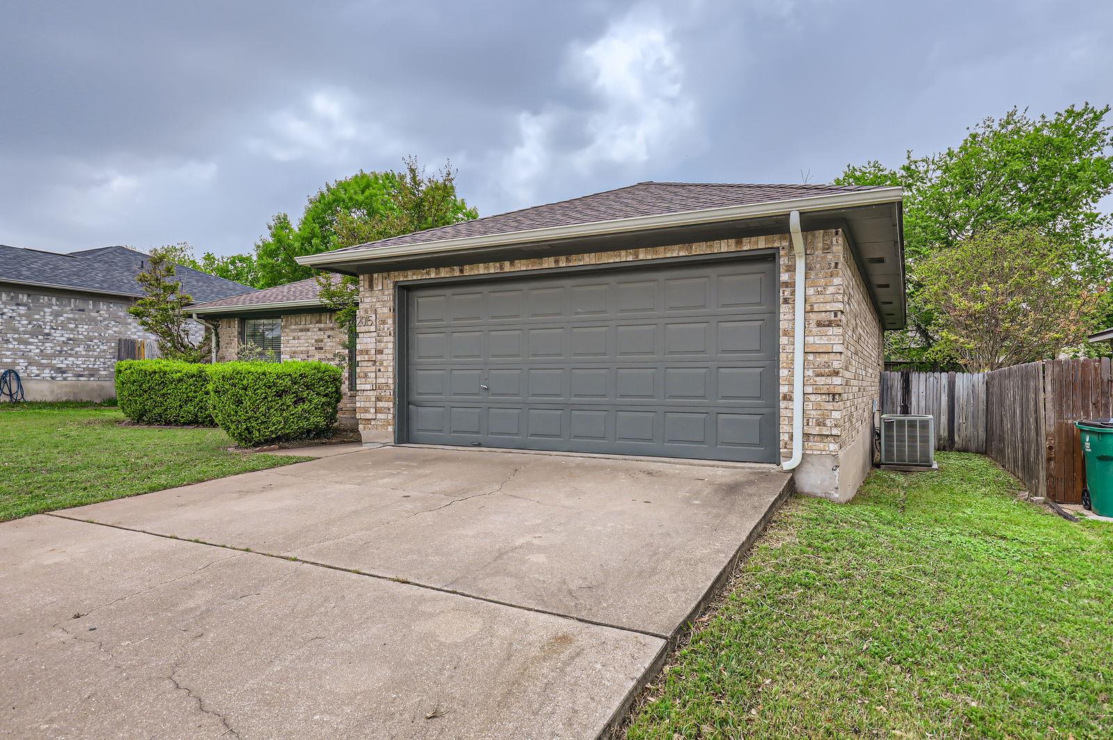 Knowles Real Estate Listings Main Image