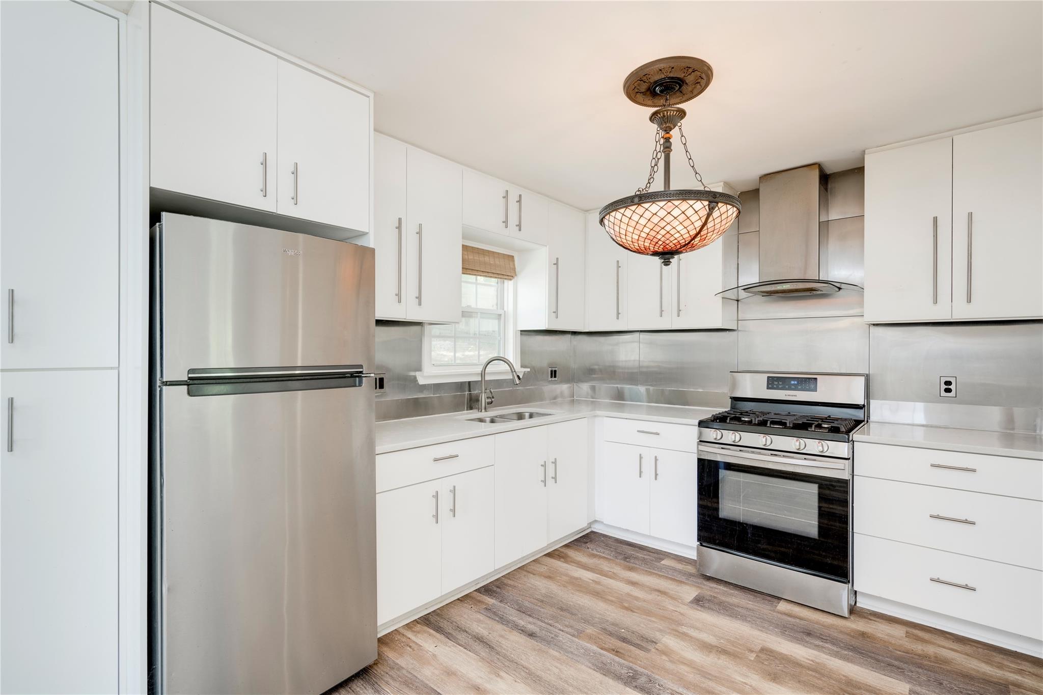 2903 S 5th St Property Photo 1