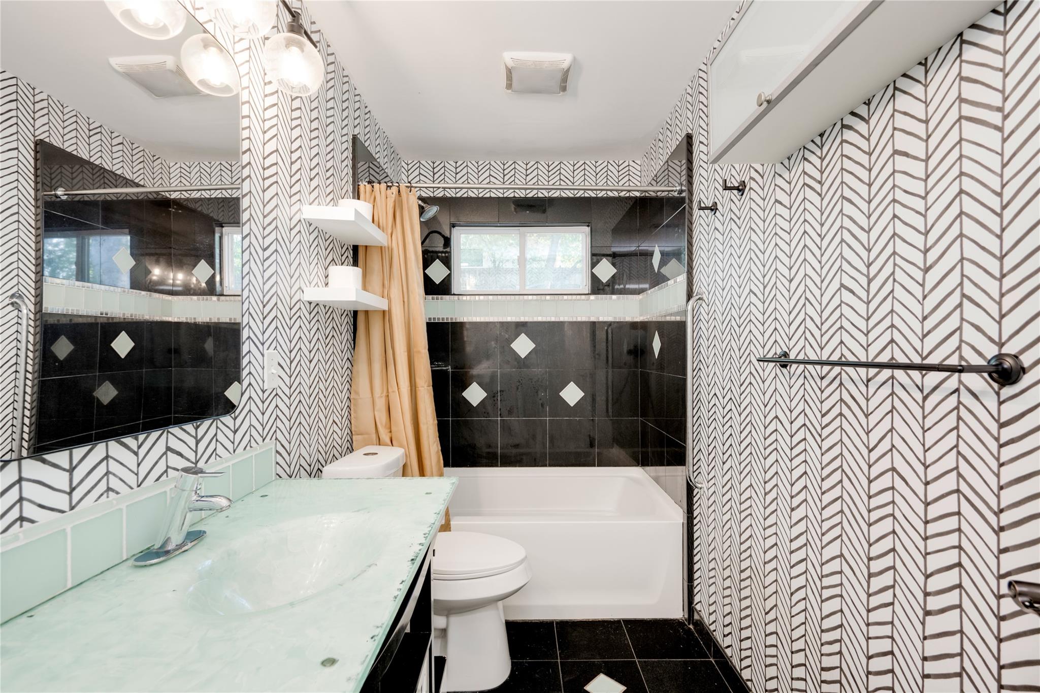 2903 S 5th St Property Photo 18