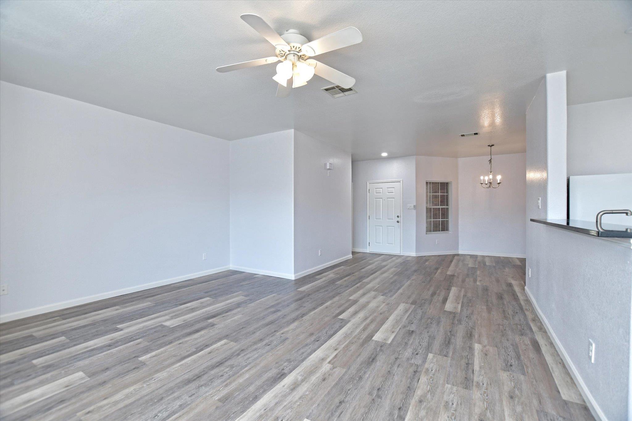 401 Bandara Woods Blvd Property Photo 7