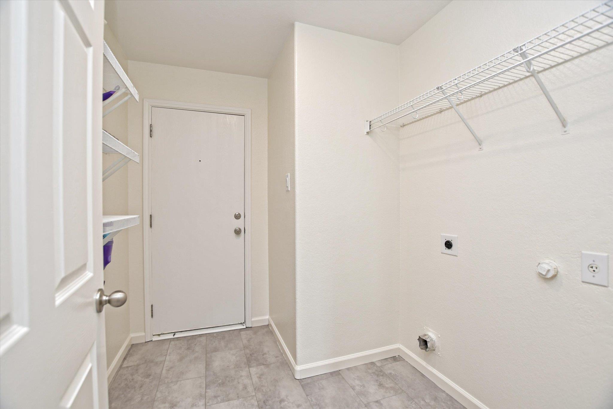 401 Bandara Woods Blvd Property Photo 15