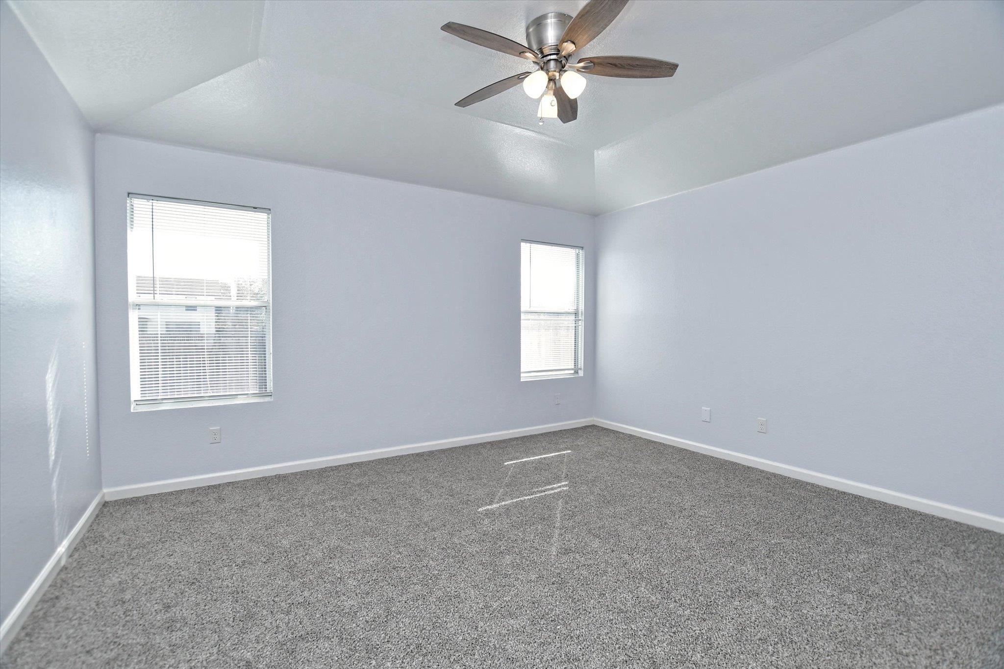401 Bandara Woods Blvd Property Photo 16