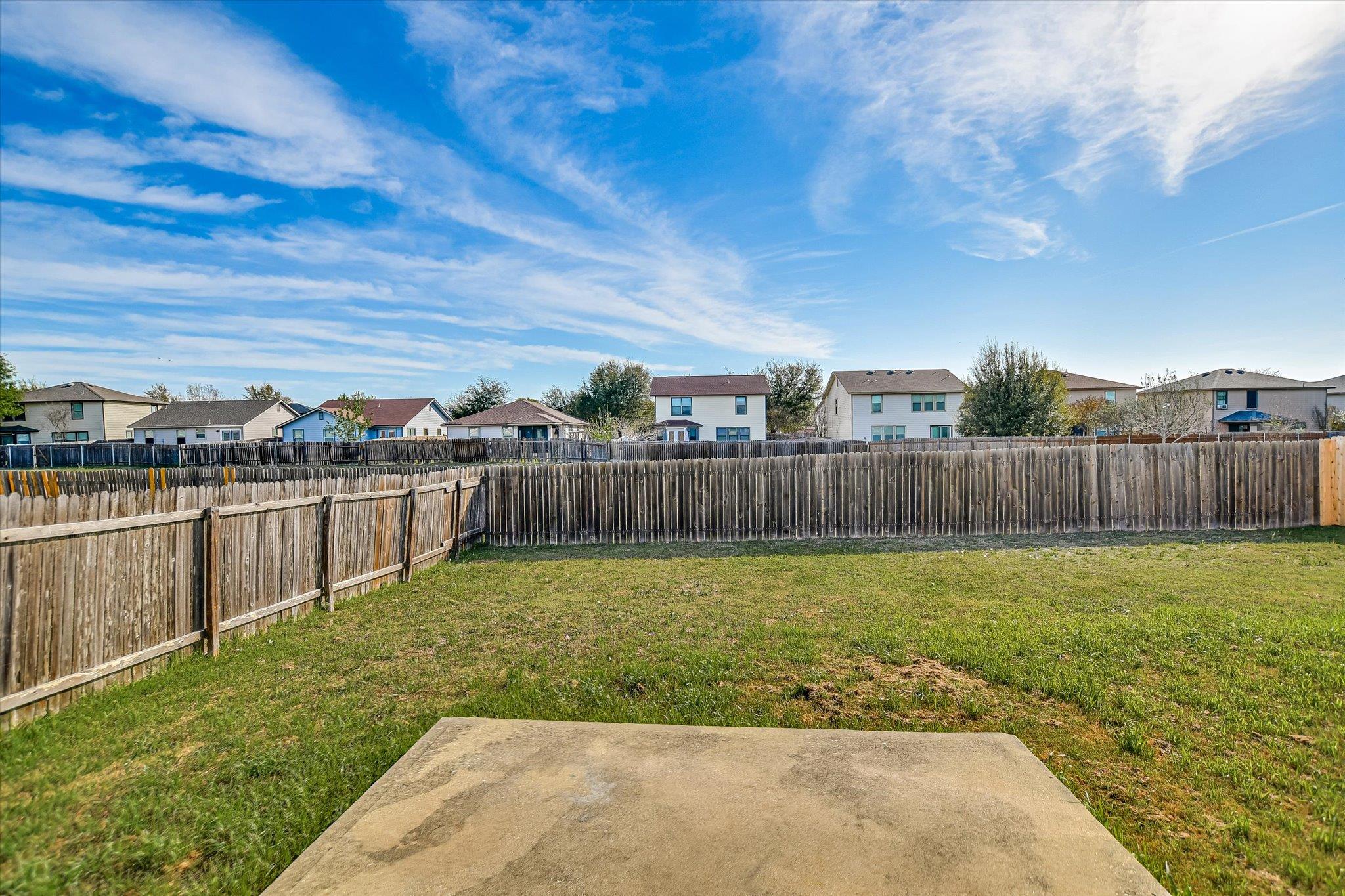 401 Bandara Woods Blvd Property Photo 24