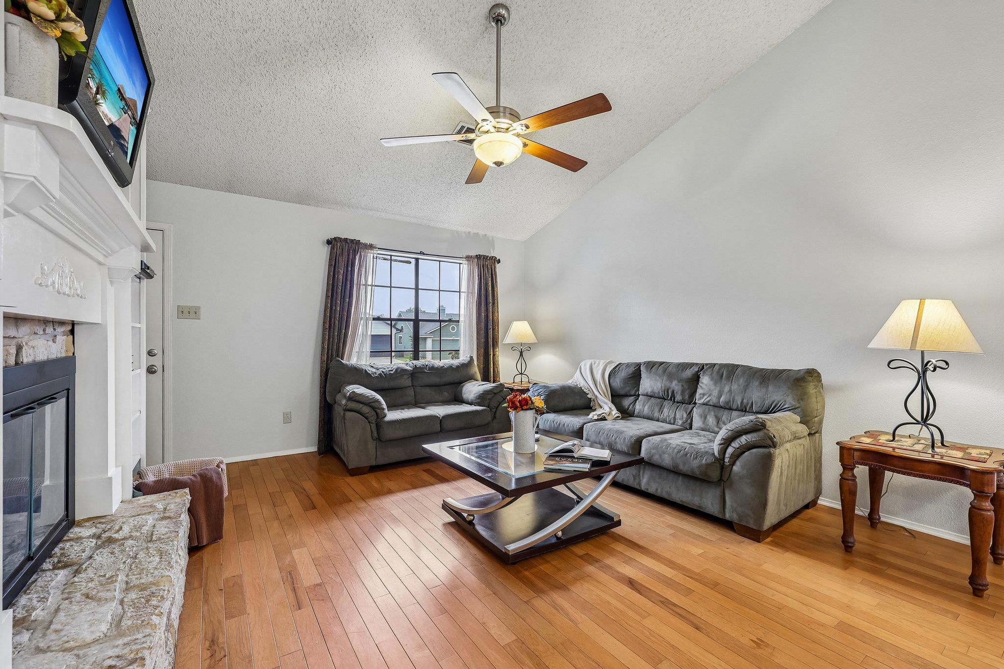 1705 Primrose Trl Property Photo 6
