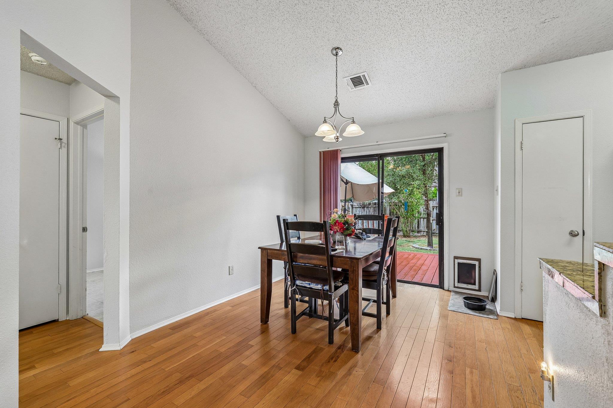 1705 Primrose Trl Property Photo 7