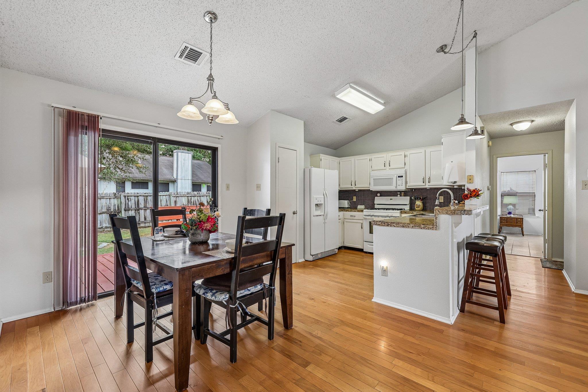 1705 Primrose Trl Property Photo 8
