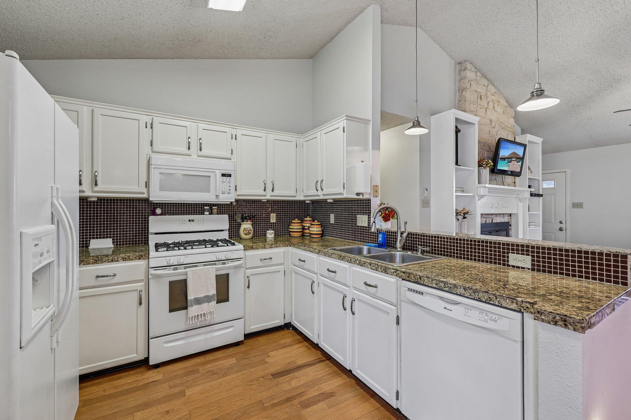 1705 Primrose Trl Property Photo 10