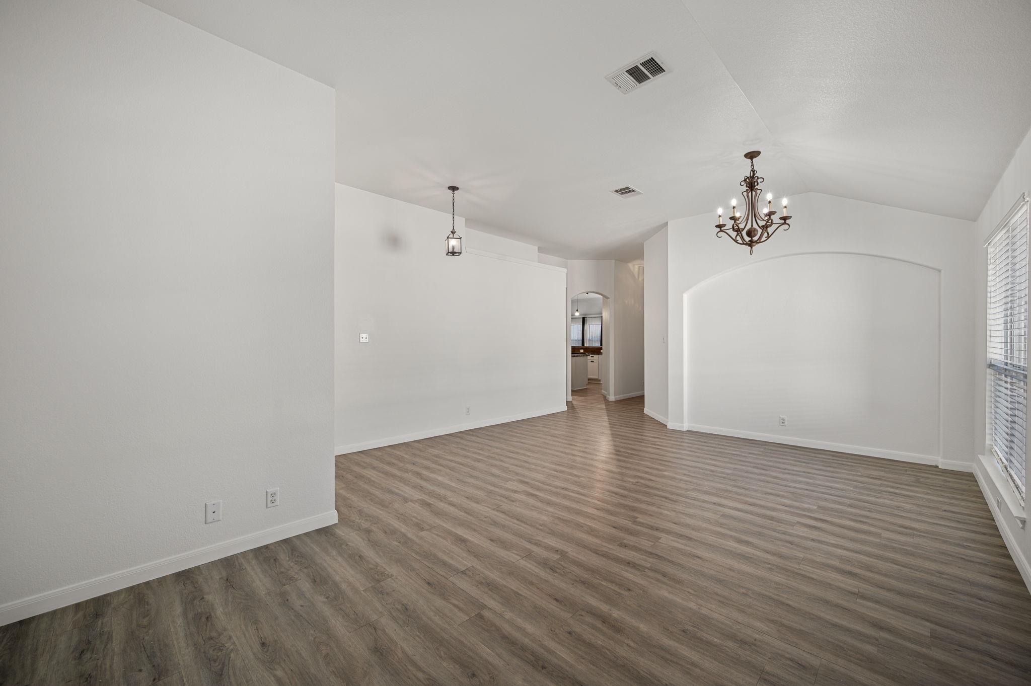 1121 Wigwam Property Photo 7