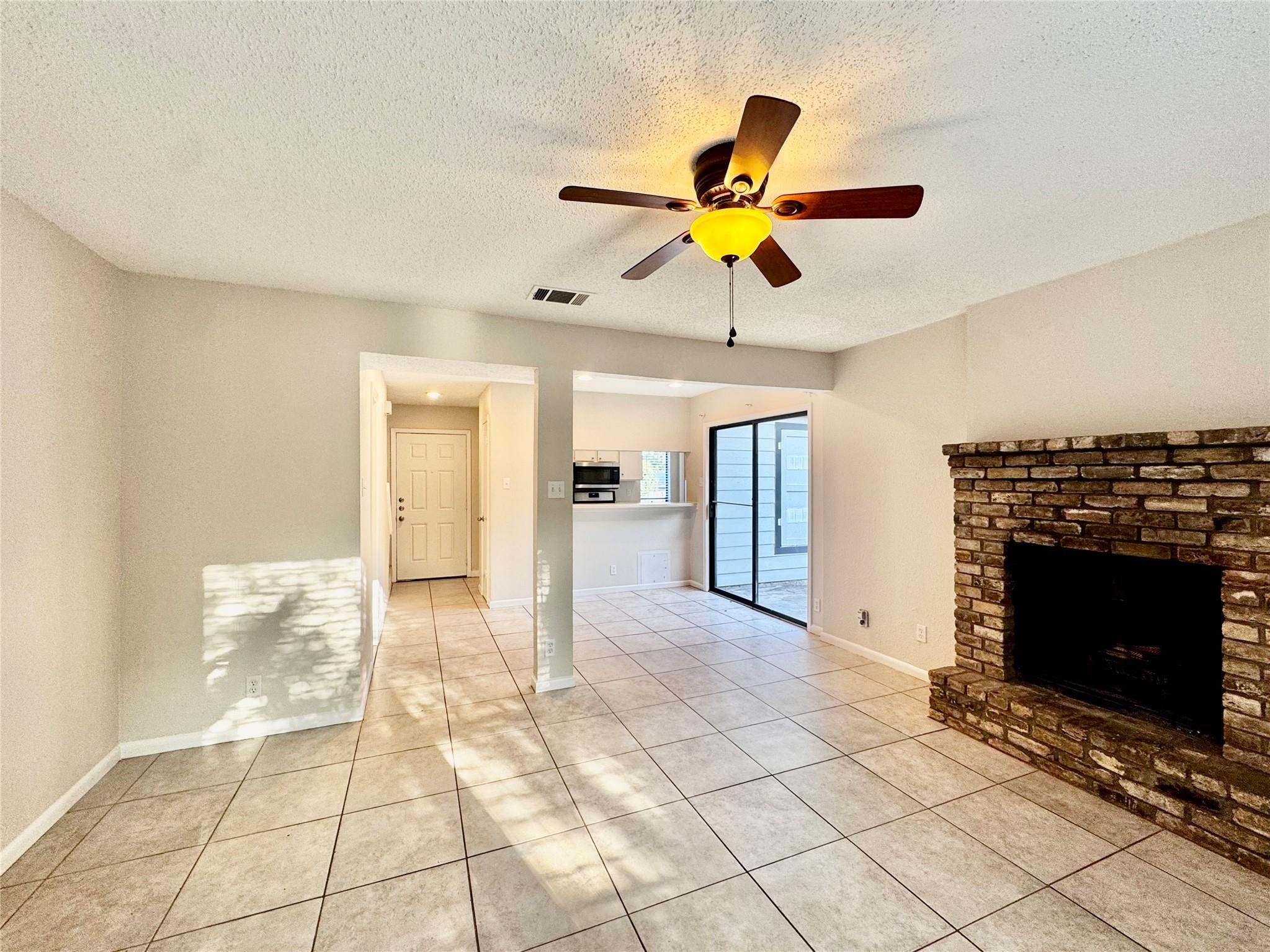 8106 Hood Cir #a Property Photo 4