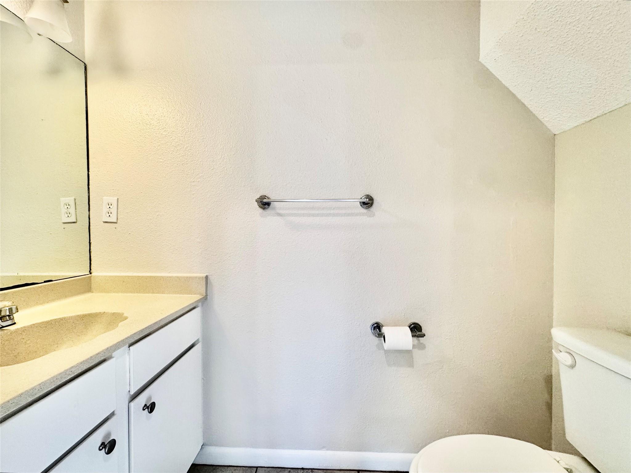 8106 Hood Cir #a Property Photo 6