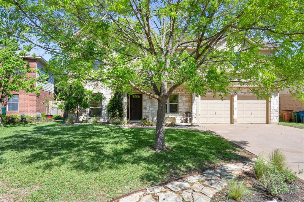 7502 Lobelia Dr Property Photo 2