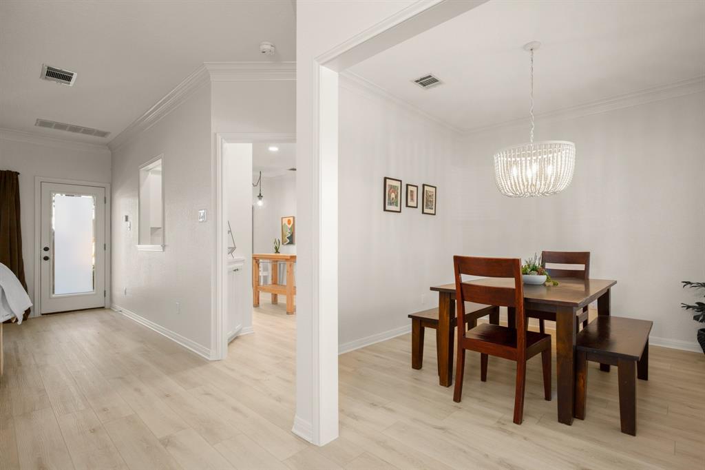 7502 Lobelia Dr Property Photo 4