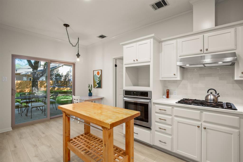 7502 Lobelia Dr Property Photo 10