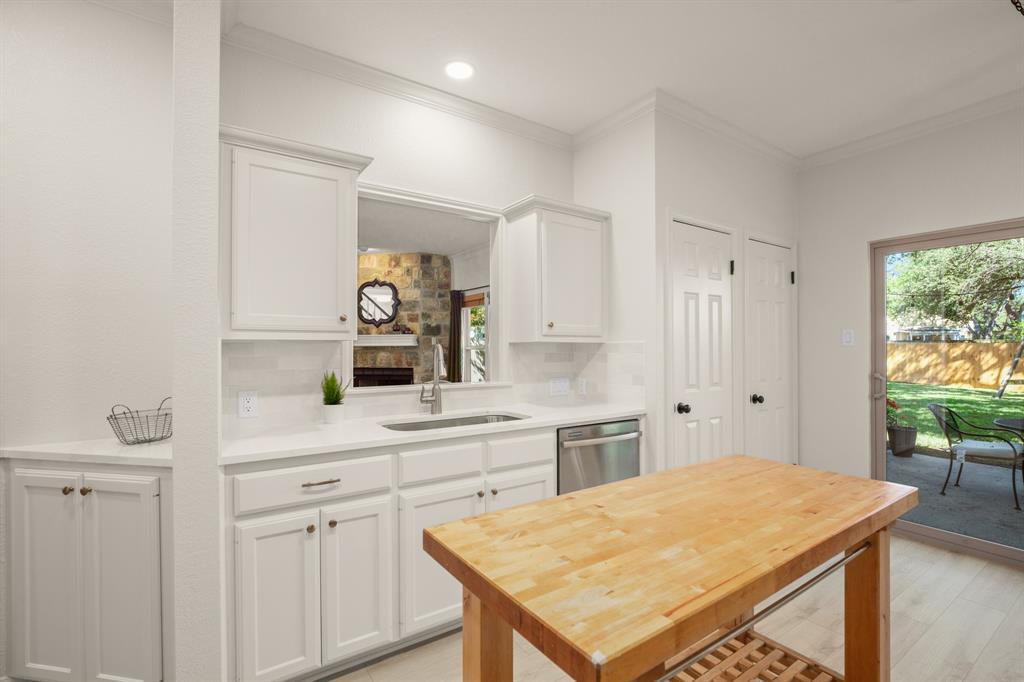 7502 Lobelia Dr Property Photo 11