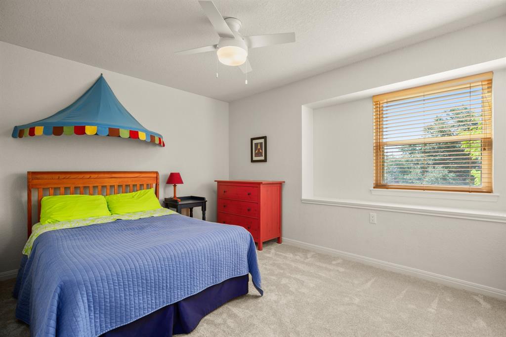 7502 Lobelia Dr Property Photo 26
