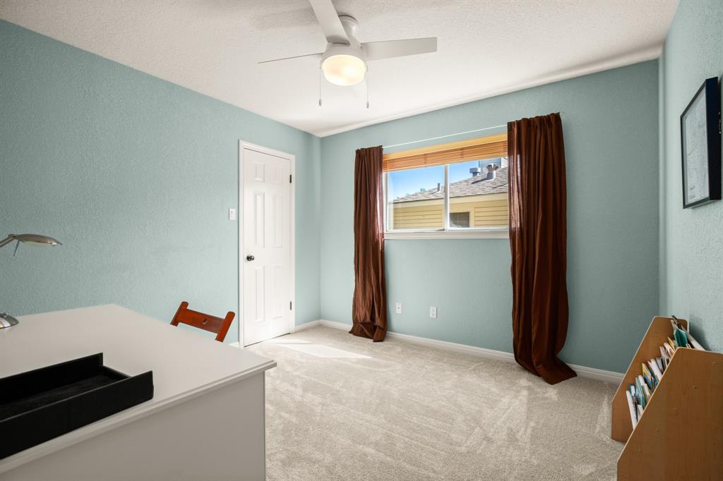 7502 Lobelia Dr Property Photo 28