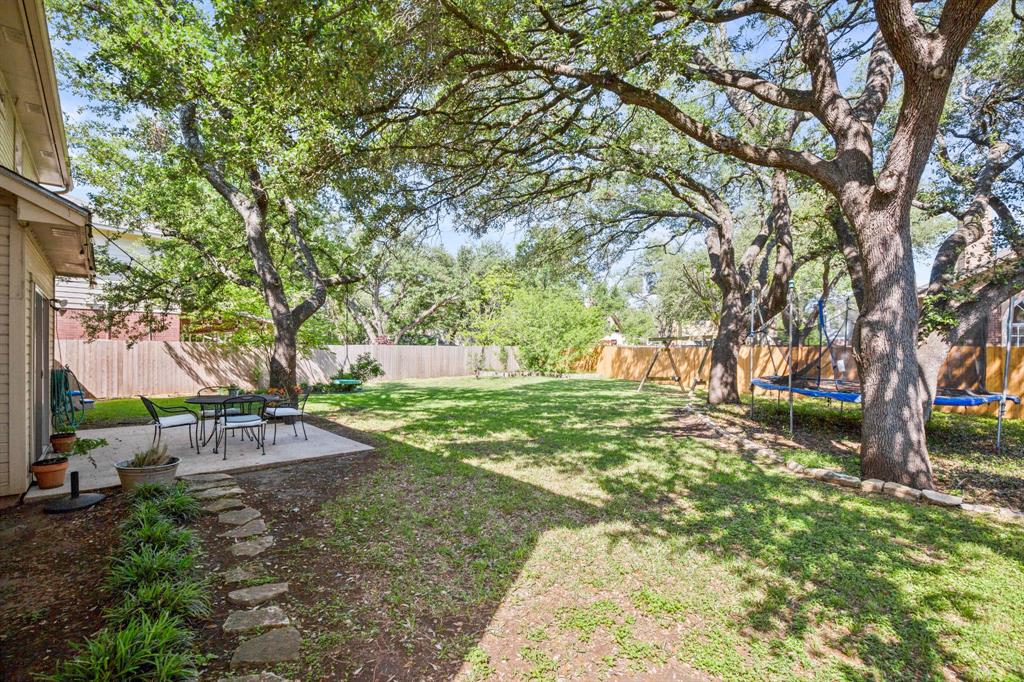 7502 Lobelia Dr Property Photo 34